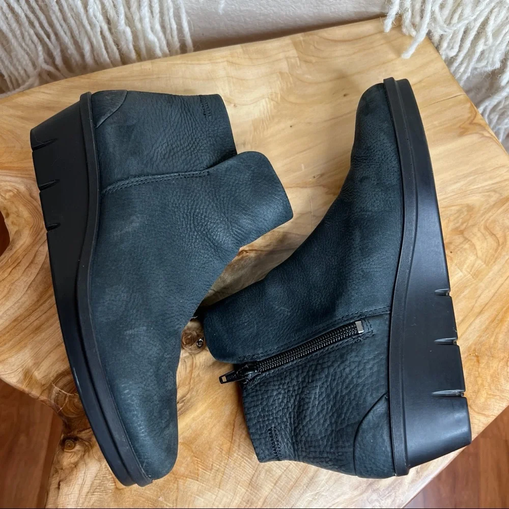 🚫SOLD🚫Ecco Wedge Booties Black - Women's EU 38- US 7.5-8 - Picture 5 of 11